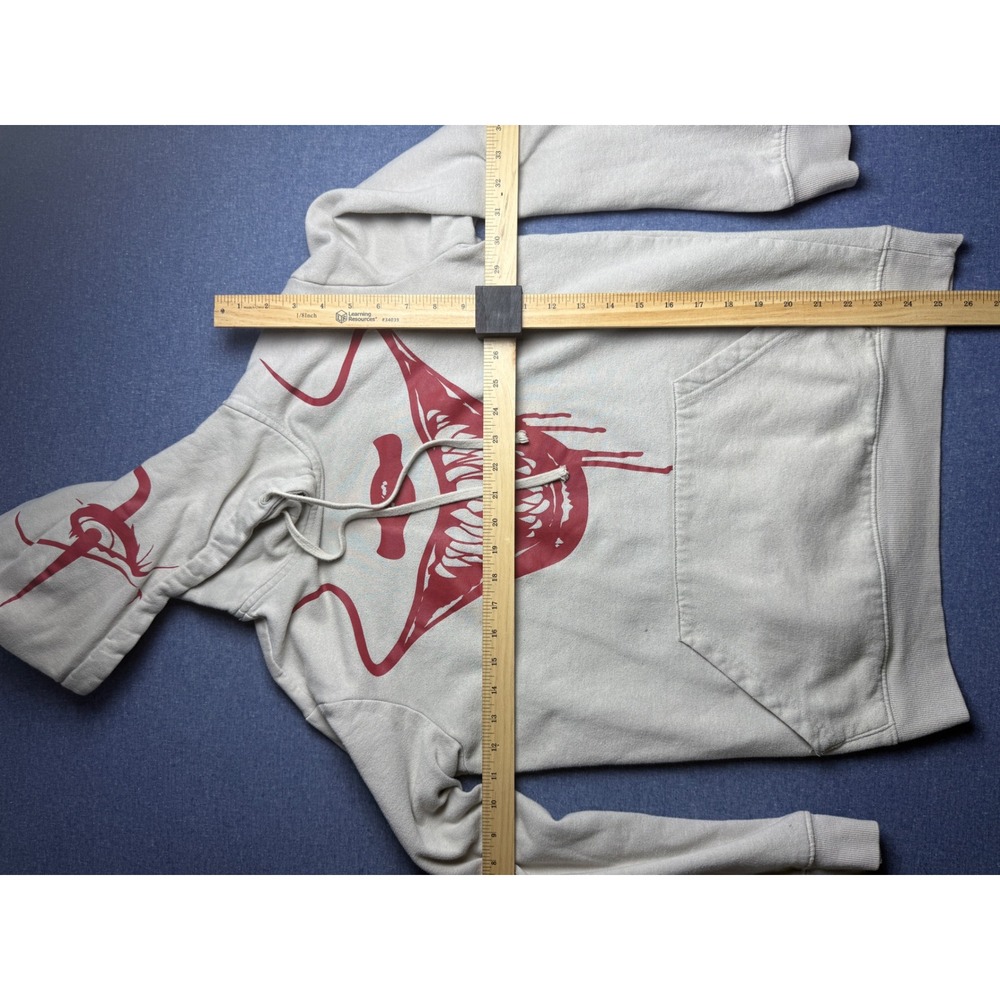 IT Chapter Two Pennywise Horror Movie Hoodie Tan Red Graphic Sweatshirt Small - Picture 6 of 10